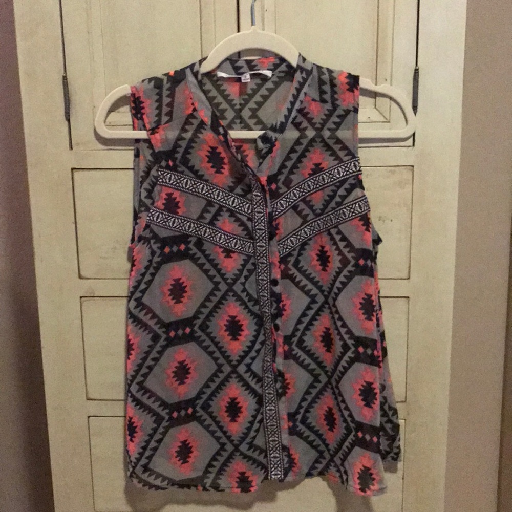 Collective Concepts tank, small, like new!